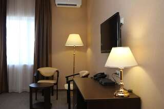 Отель Hotel Aner Нур-Султан Двухместный номер с 2 отдельными кроватями-13
